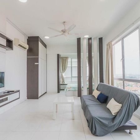 Shawn'S Akademic Suites Sky View B#11-27 Johor Bahru Luaran gambar